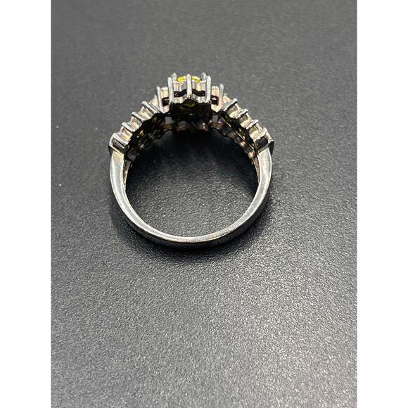 Sterling Silver 4-Prong Olive Green Oval Cubic Zirconia 6 gr Ring Sz 10 1/4 - Picture 9 of 12